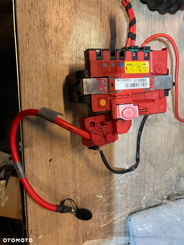 Klema plusowa pirotechniczna e90 e91 6942912