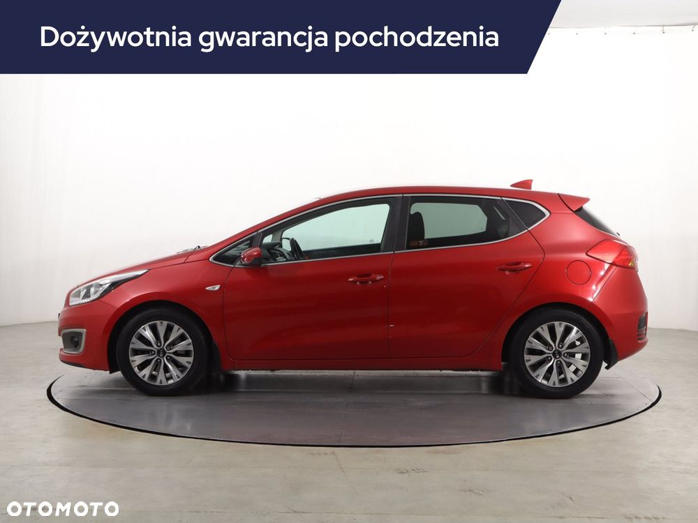 Kia Ceed - 4