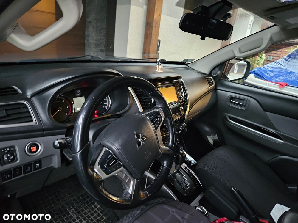 Mitsubishi L200 2.4 d DC Black Edition EU6 - 6