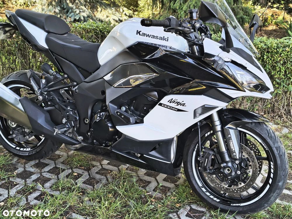 Kawasaki Ninja 1000 SX - 13
