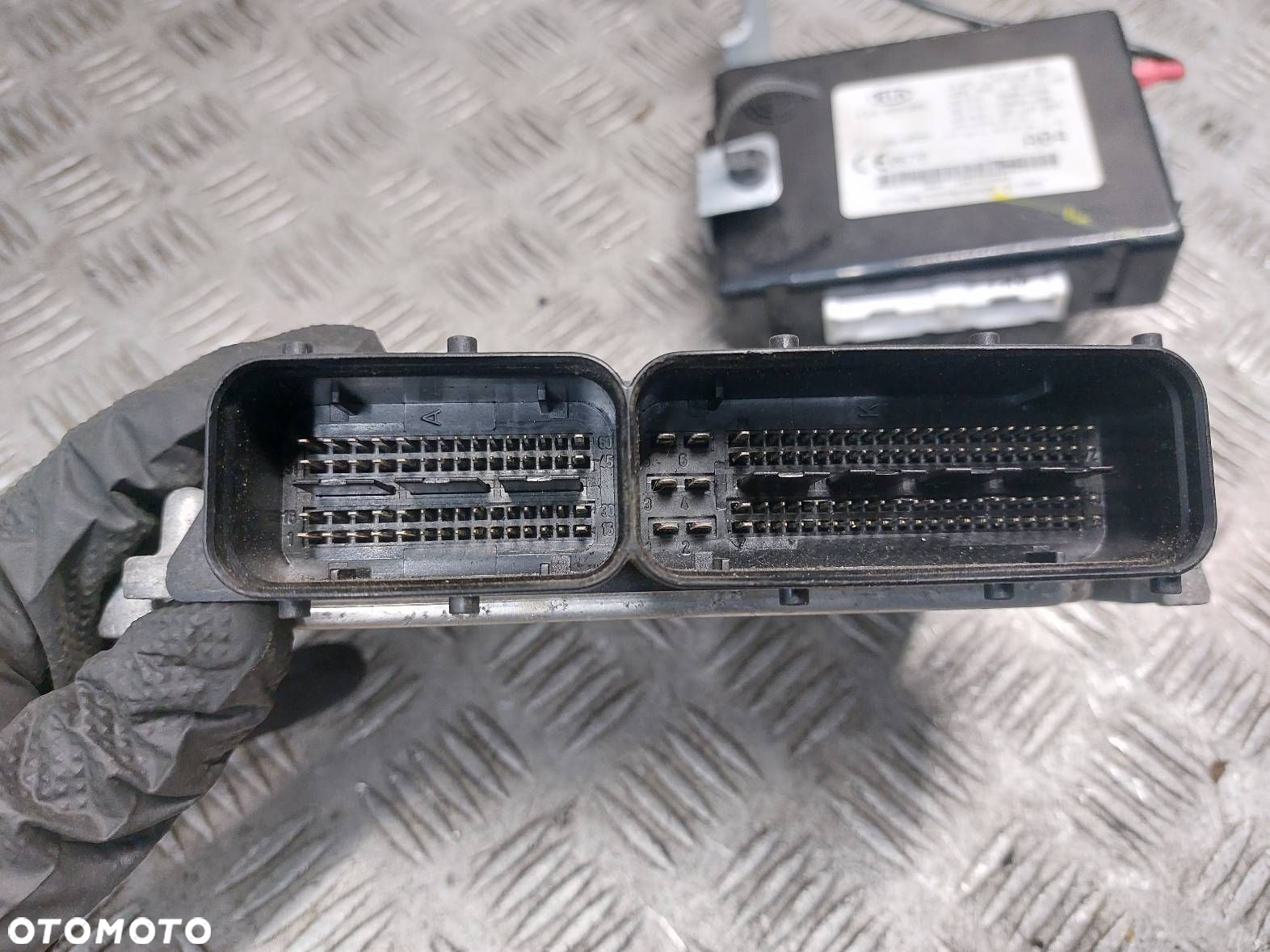 ZESTAW STARTOWY KIA CEED II 1.6 CRDI 39111-2A950 95420-2V000 - 3