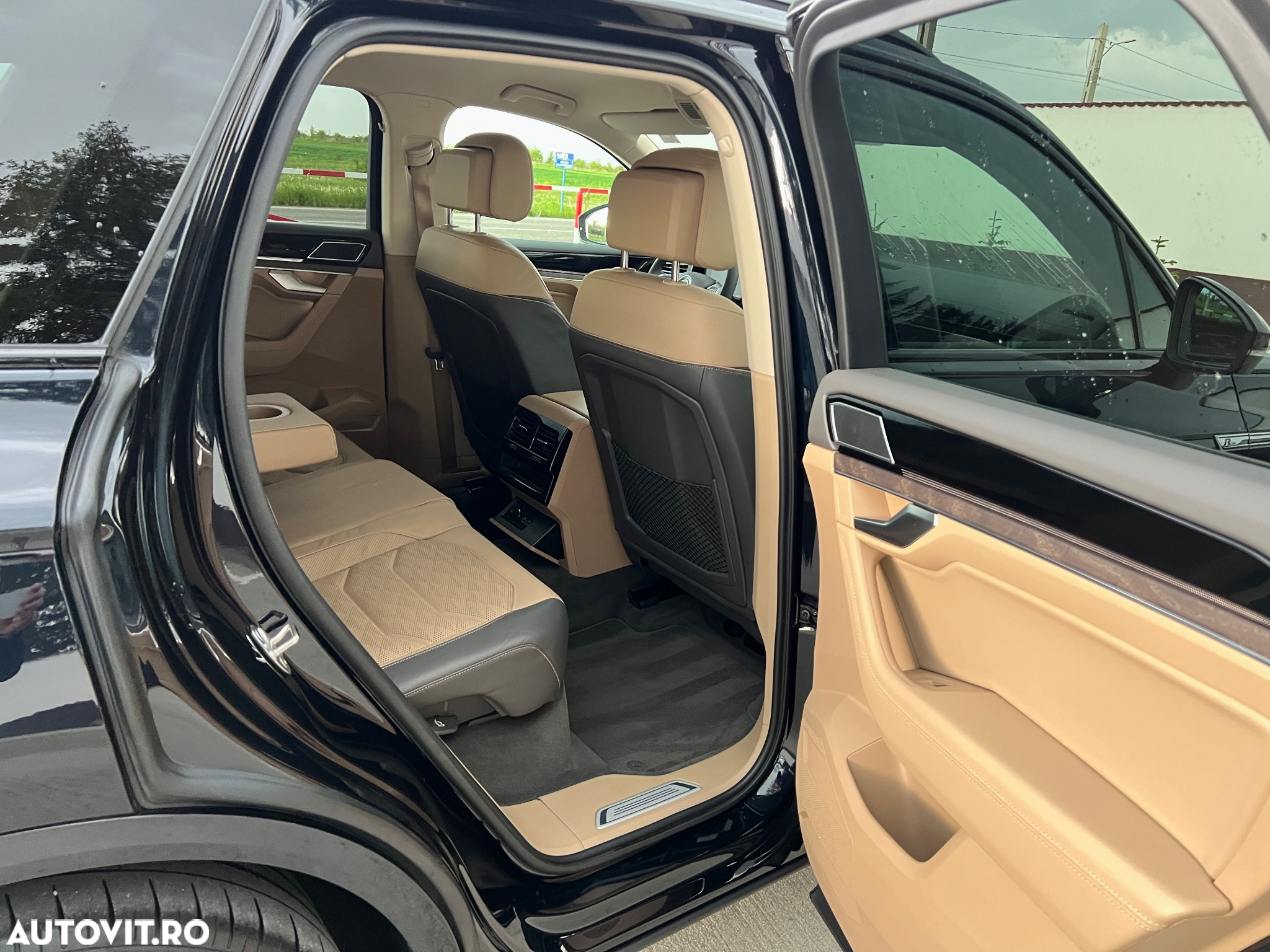 Volkswagen Touareg 3.0 V6 TDI 4Motion DPF Automatik R-Line - 29