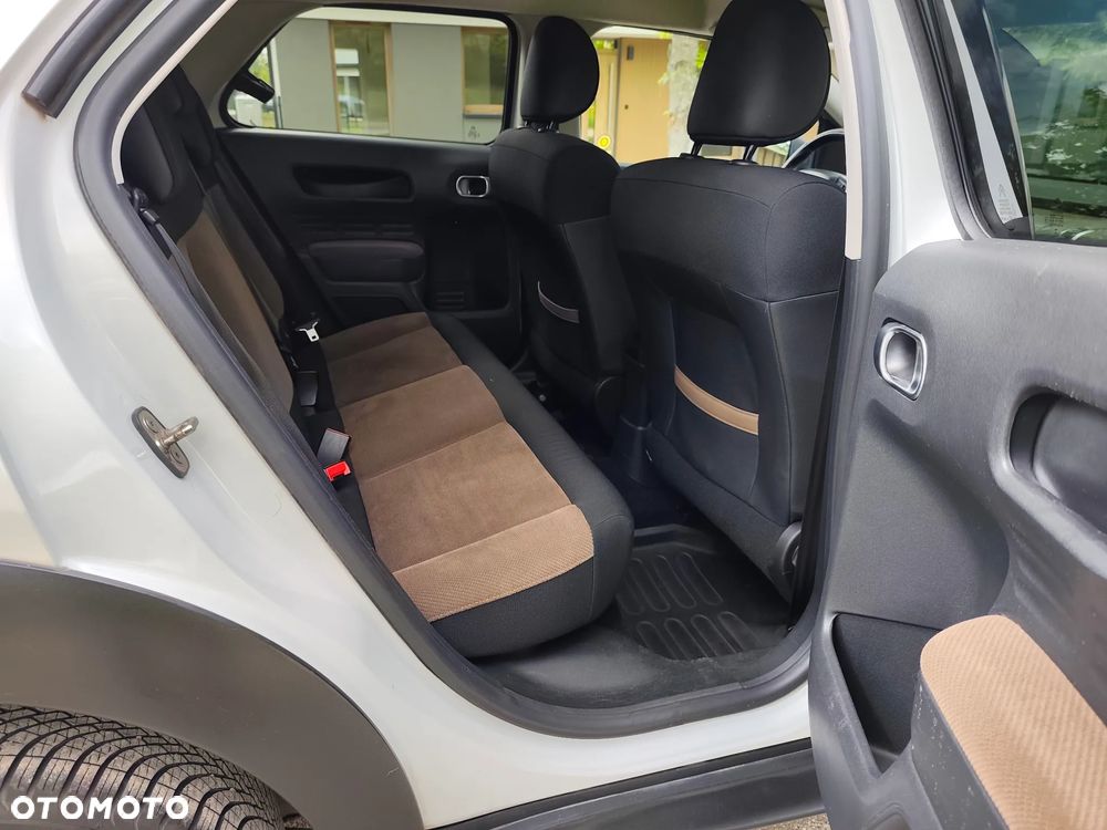 Citroën C4 Cactus 1.2 PureTech Shine S&S - 8