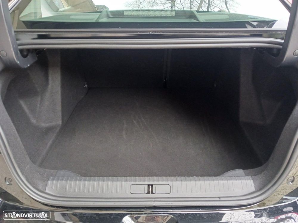 Citroën C4 X 1.2 PureTech Plus EAT8 - 31