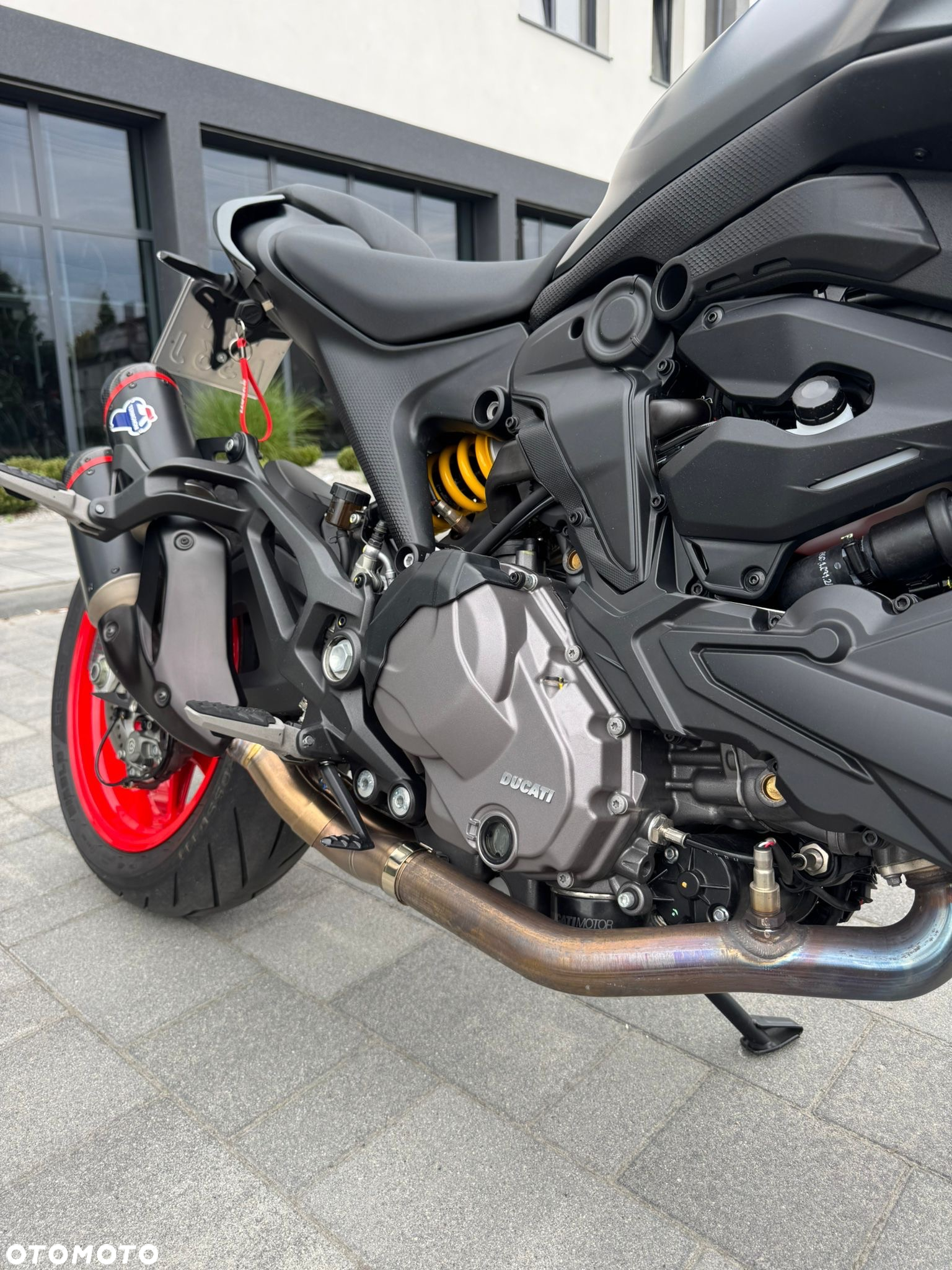 Ducati Monster - 12