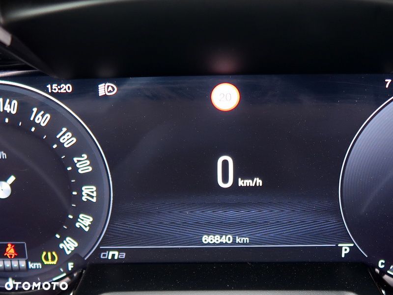 Alfa Romeo Stelvio 2.0 Turbo Sprint Q4 - 15
