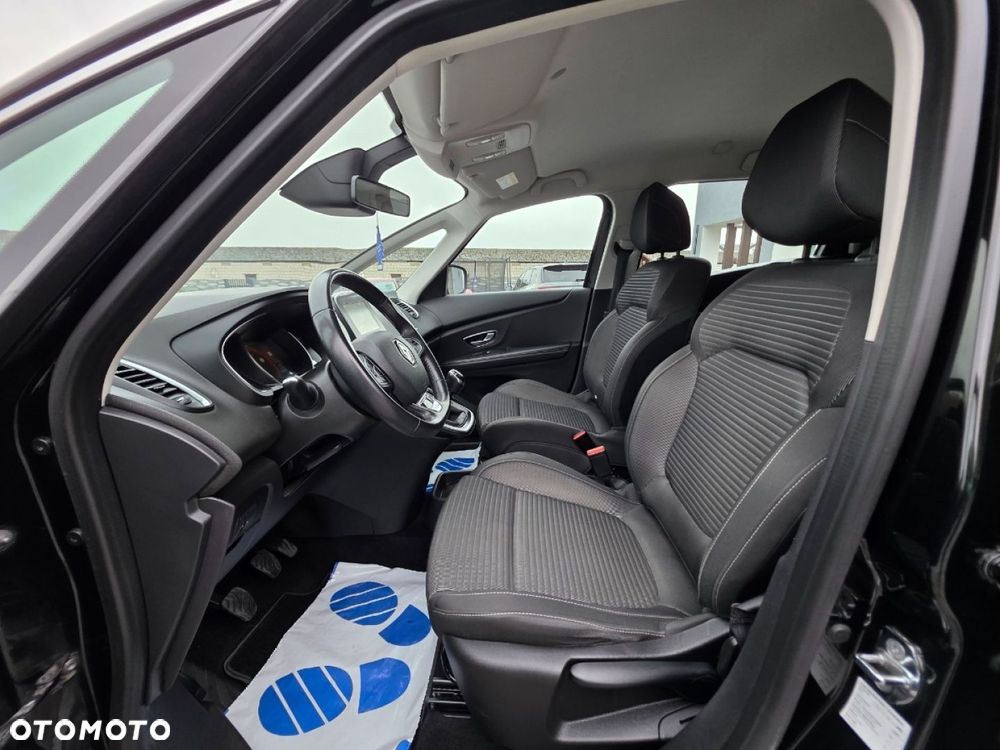 Renault Grand Scenic - 9