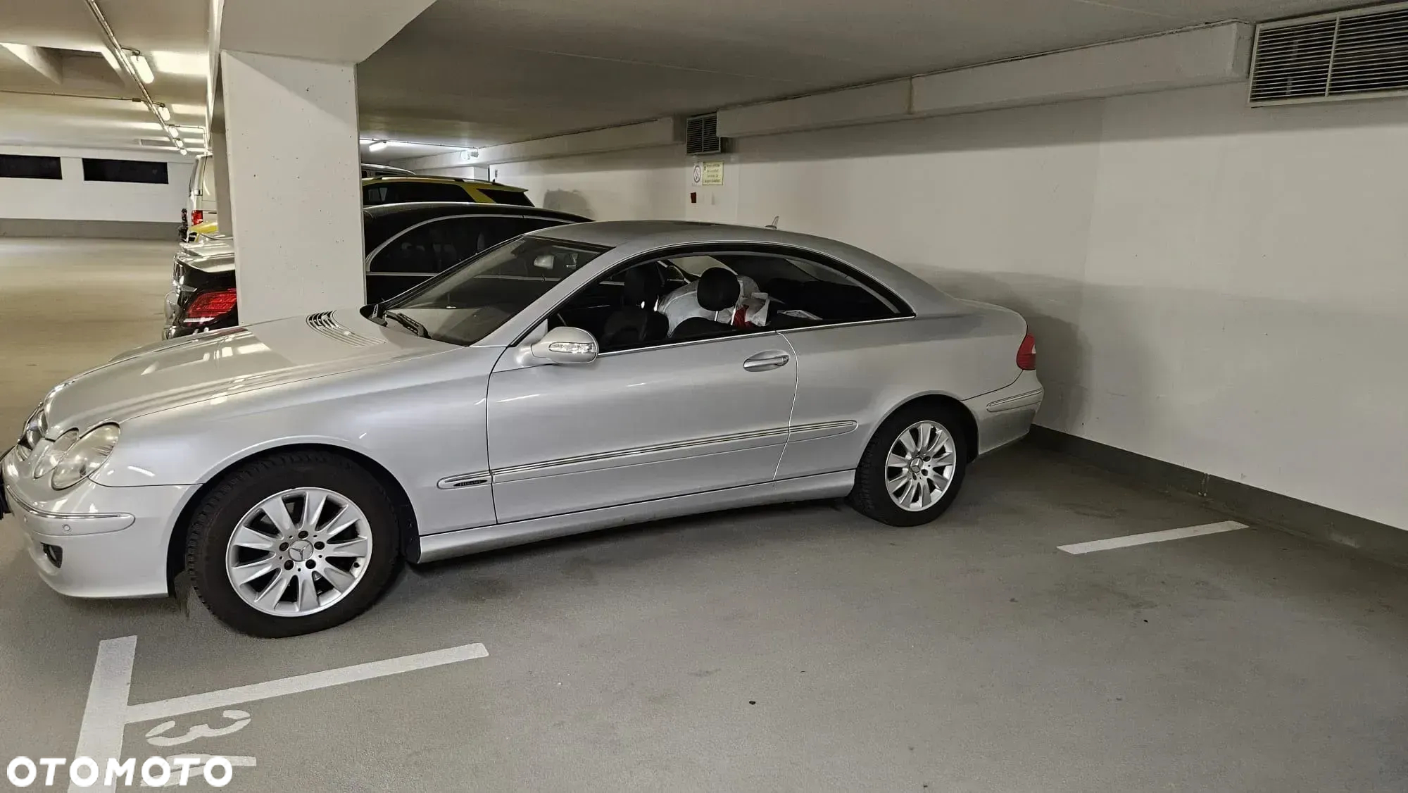 Mercedes-Benz CLK - 3