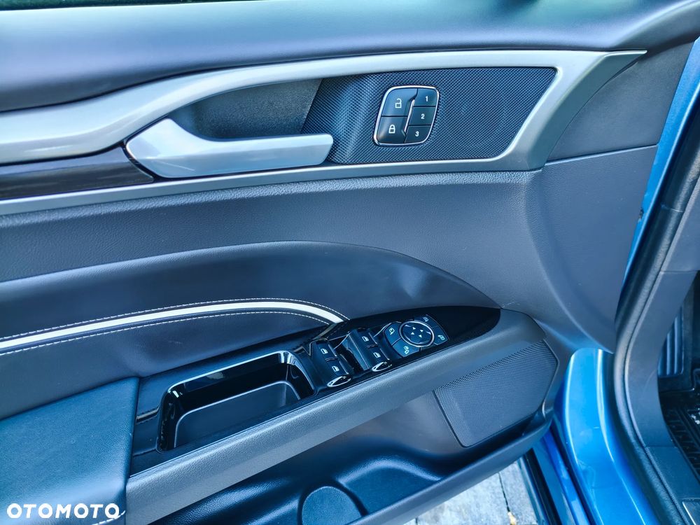 Ford Mondeo 2.0 EcoBlue Vignale - 29