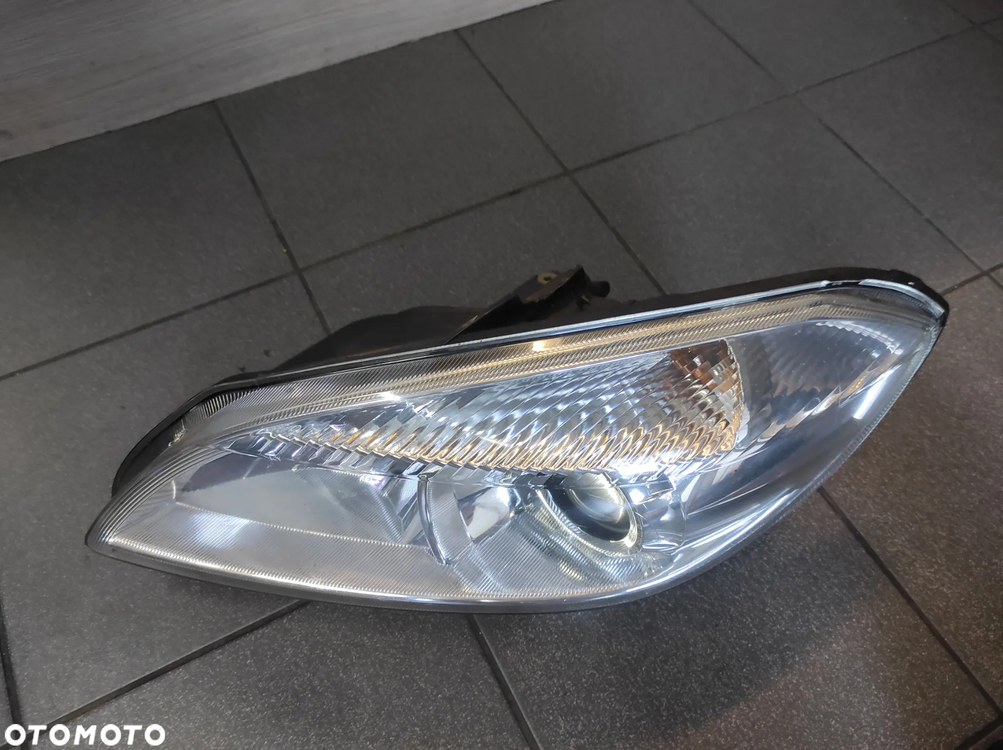 LAMPA PRZEDNIA LEWA SKODA FABIA 2 LIFT BI HALOGEN EUROPA WYSYŁKA !!!! - 2