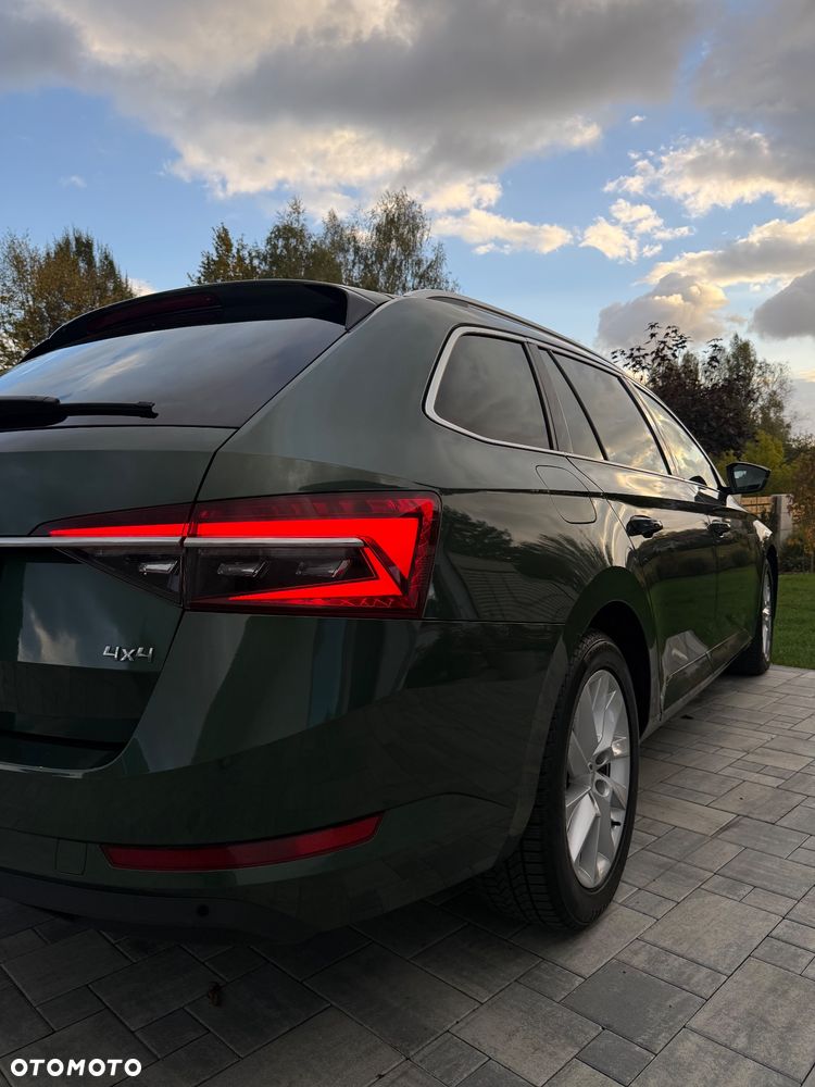Skoda Superb 2.0 TDI SCR 4x4 Style DSG - 12