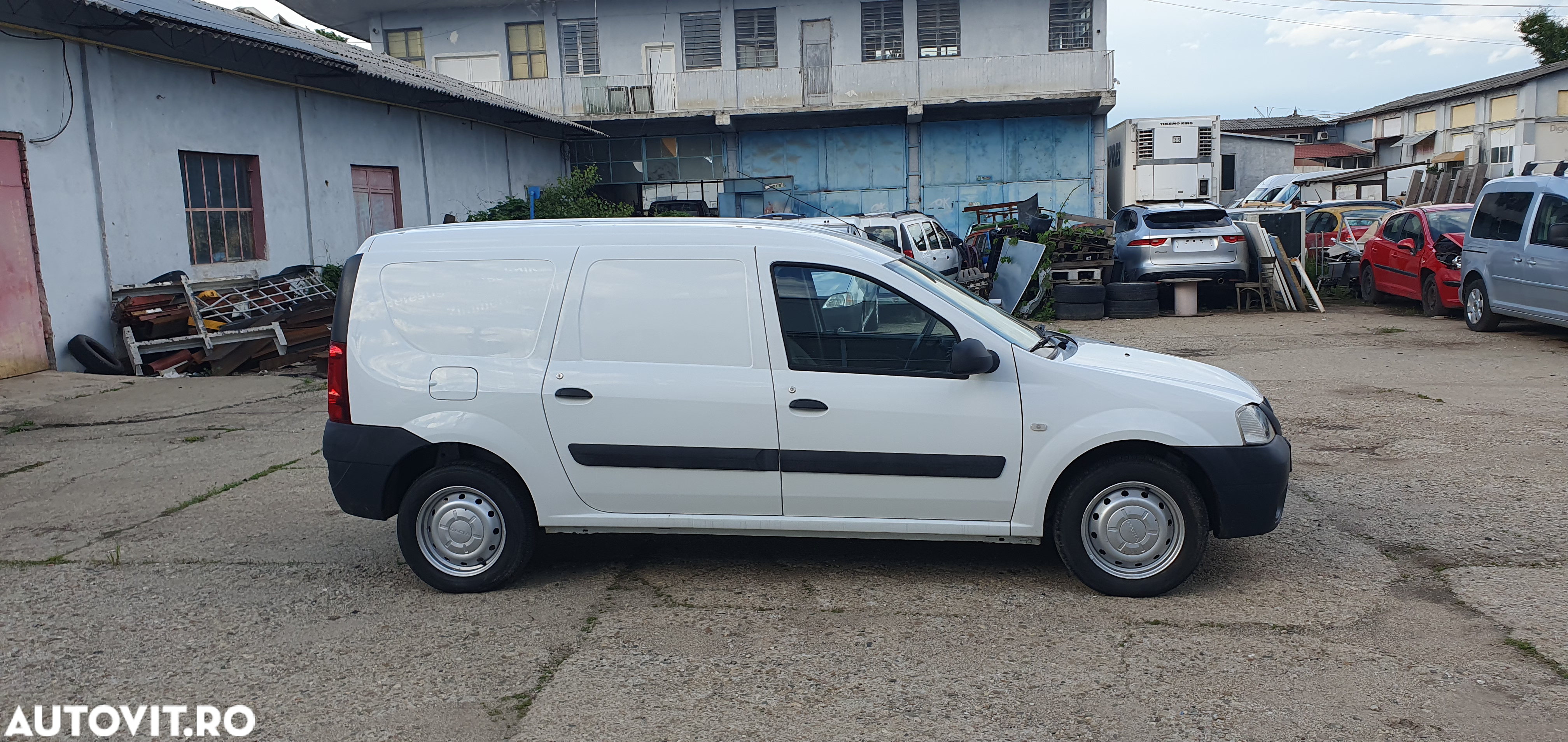 Dacia Logan Van - 12