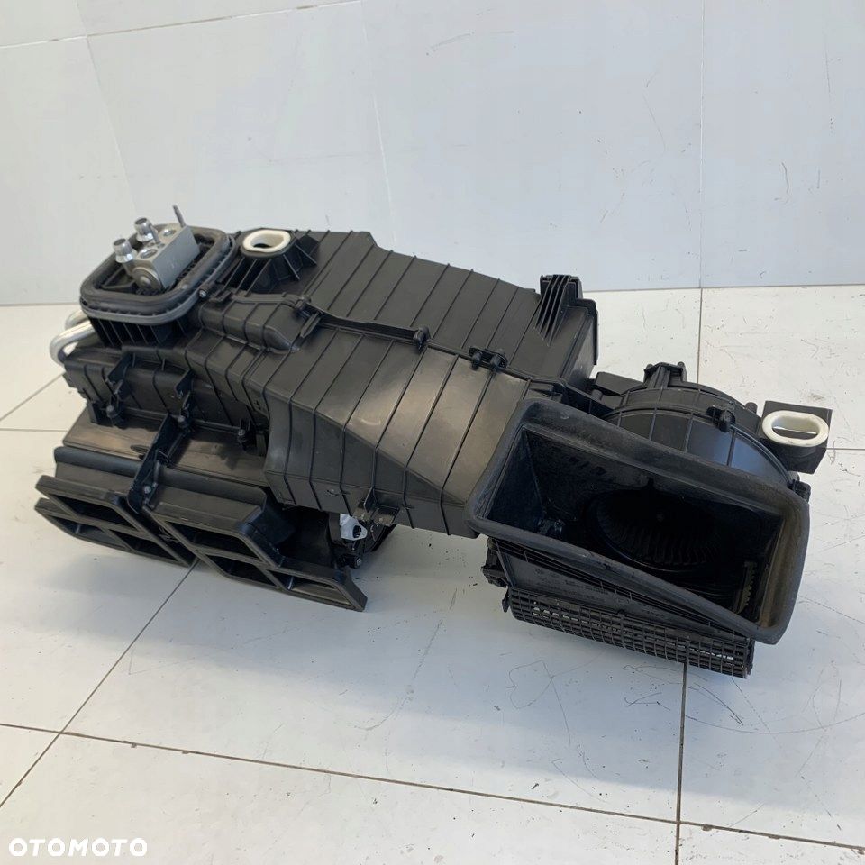 Obudowa nagrzewnicy kpl. MERCEDES CLA 117 LIFT 18r - 11