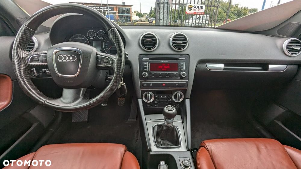 Audi A3 Sportback 1.4 TFSI S line Sportpaket - 22