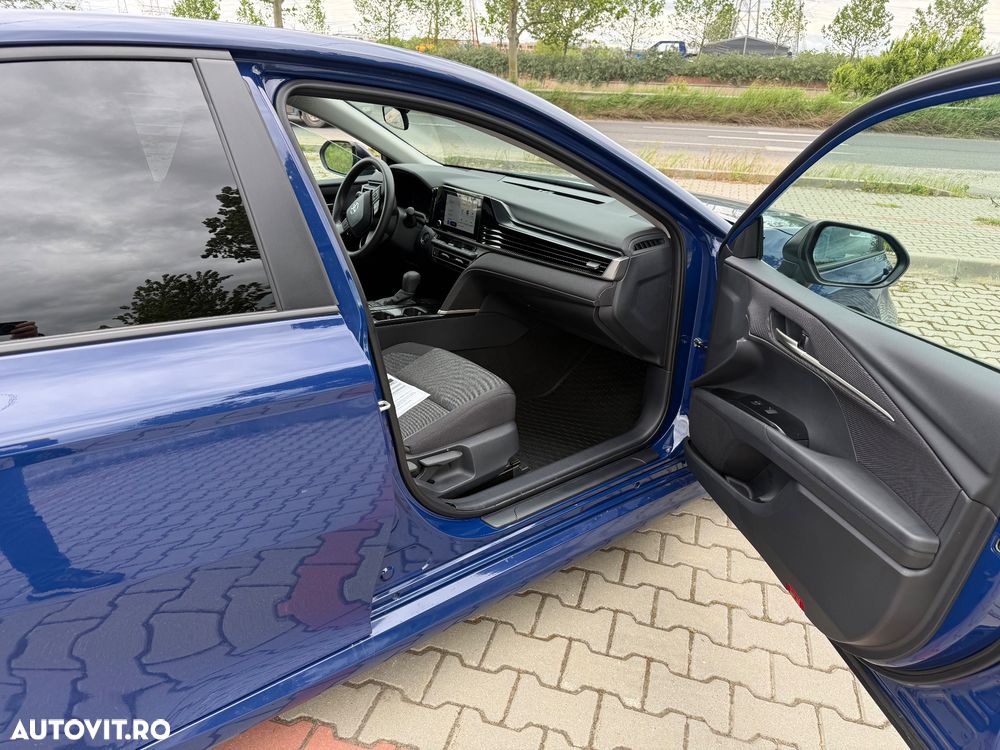 Toyota Camry 2.5 Business - 2