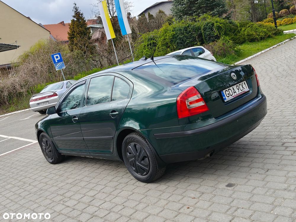 Skoda Octavia 1.6 Elegance - 16