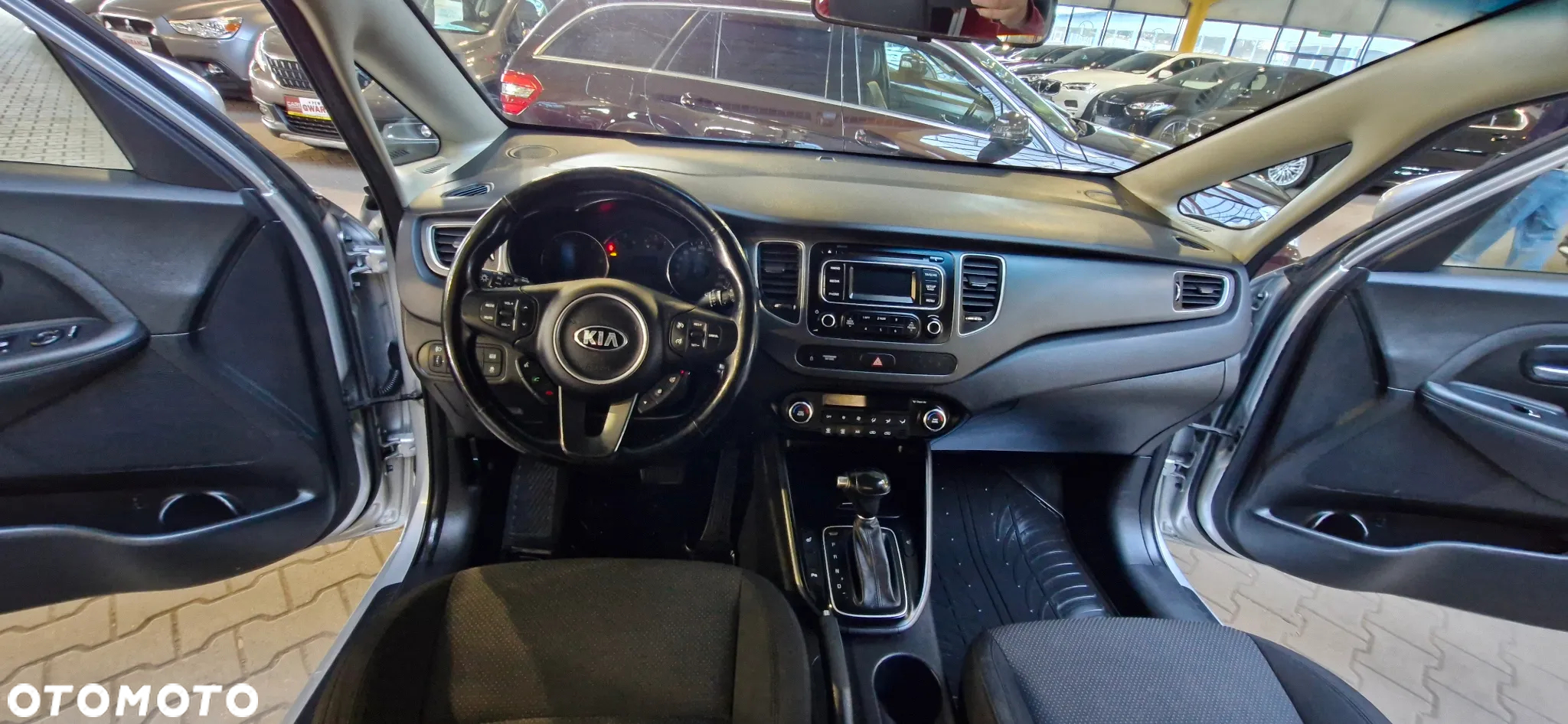 Kia Carens 1.7 CRDi XL 7DCT - 12