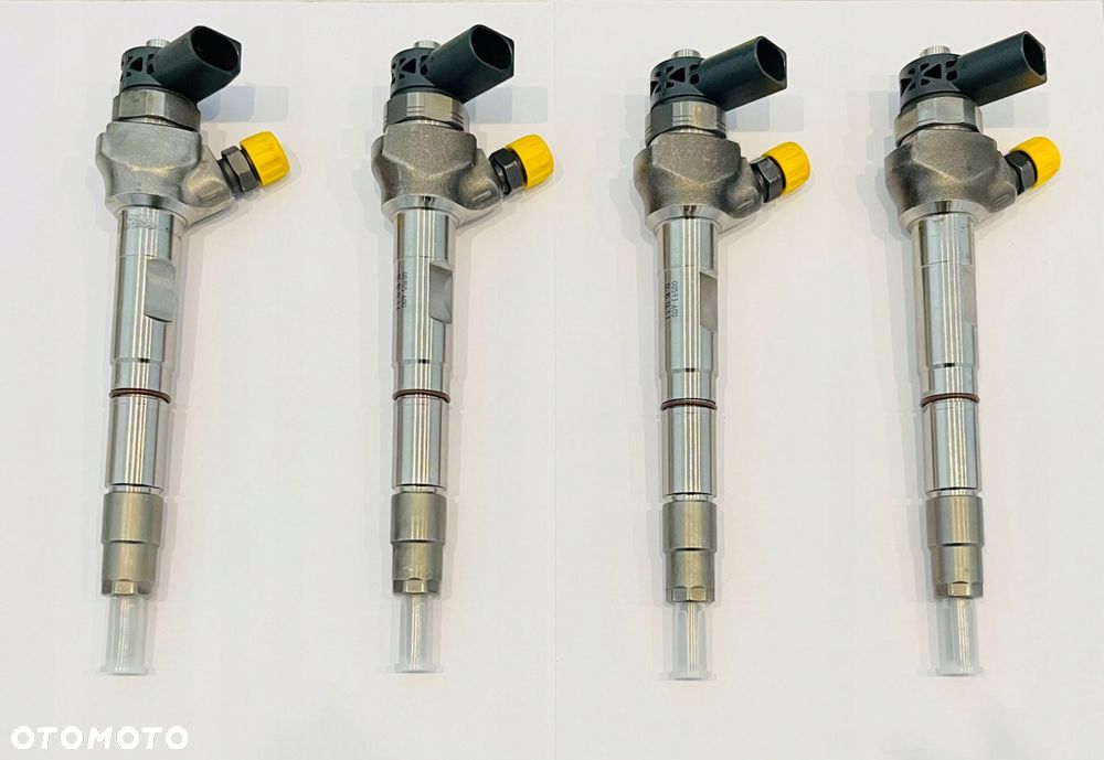 KOMPLET wtryskiwaczy 4SZT Bosch 0445110473 04L130277AD - 1