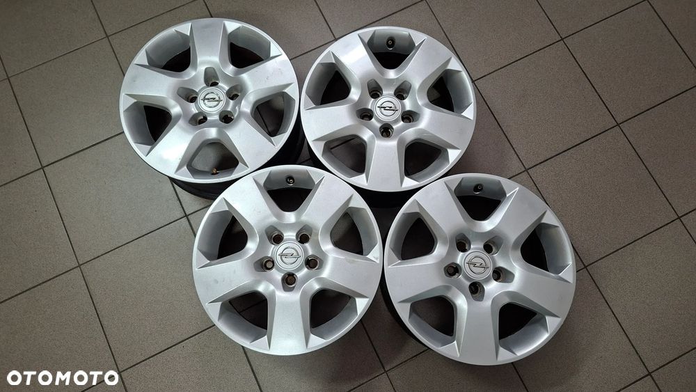 Felgi Strukturalne 16 Opel Astra H Vectra C Zafira B 5x110 ET 39 - 1