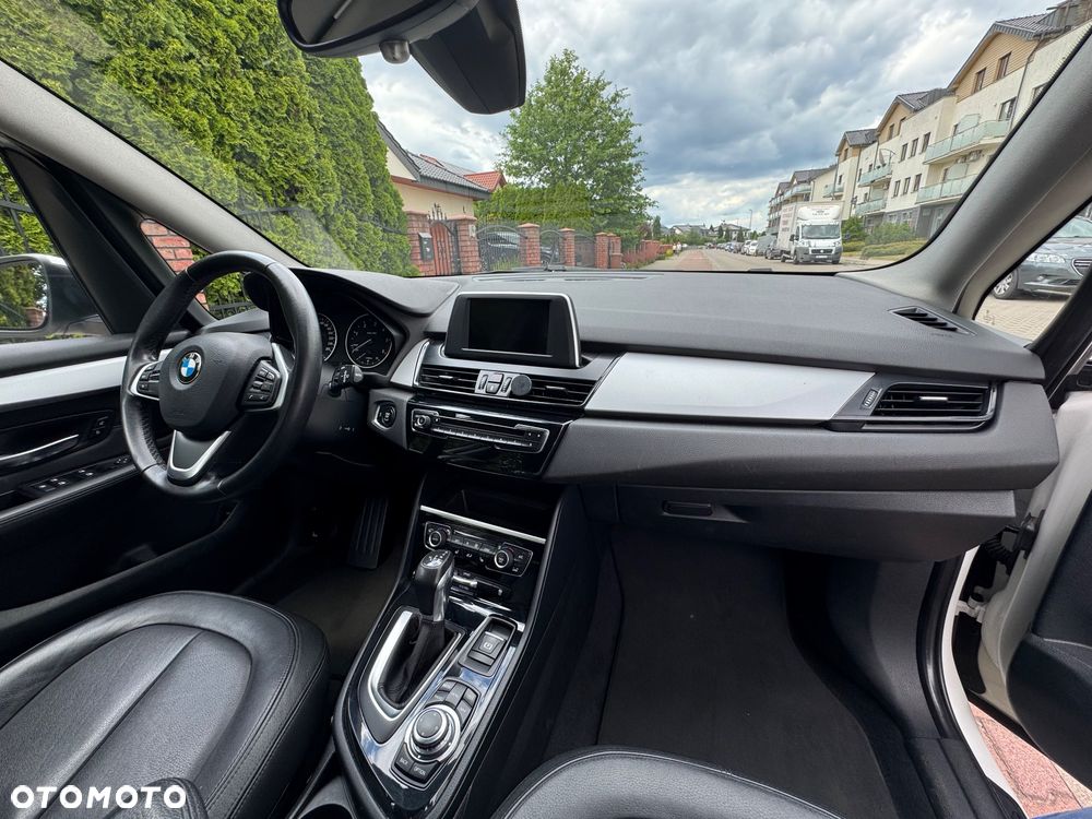 BMW Seria 2 218d GT - 13