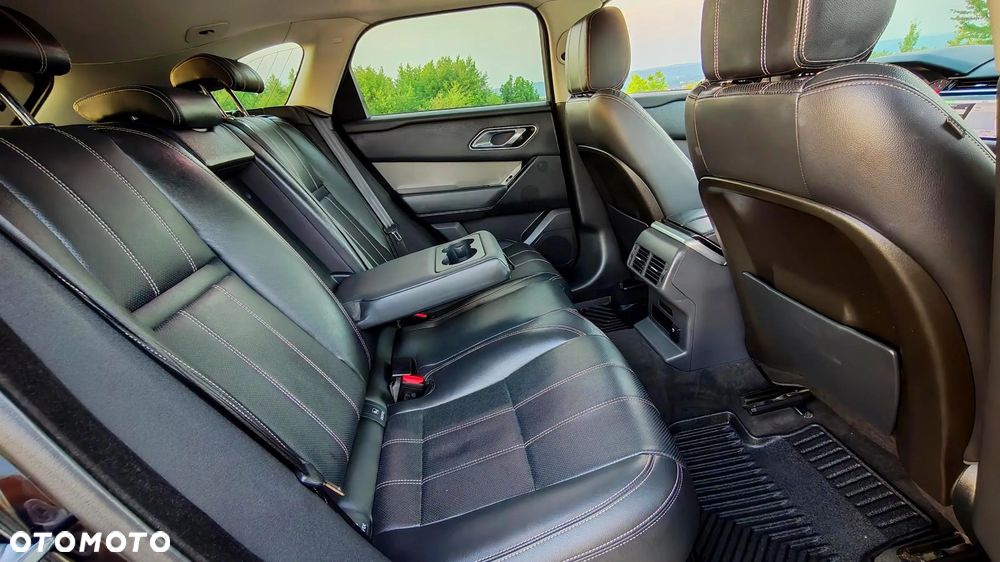 Land Rover Range Rover Velar 2.0d R-Dynamic S - 25