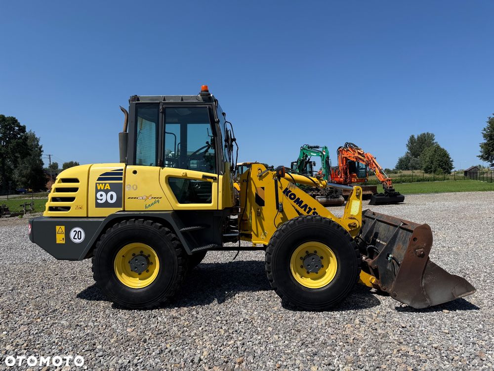 Komatsu WA90 - 7