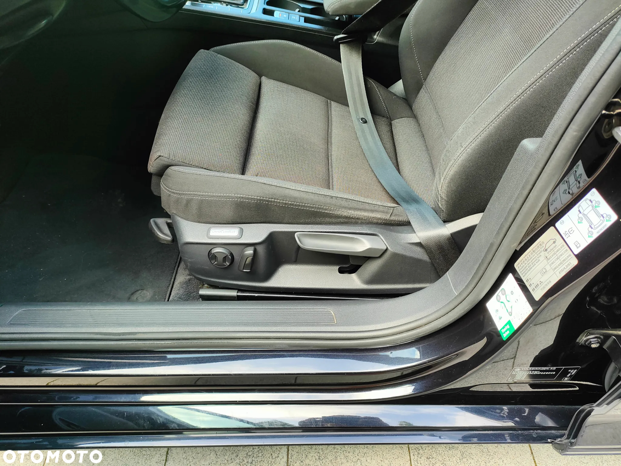 Volkswagen Passat Variant 1.6 TDI (BlueMotion Technology) DSG Trendline - 15
