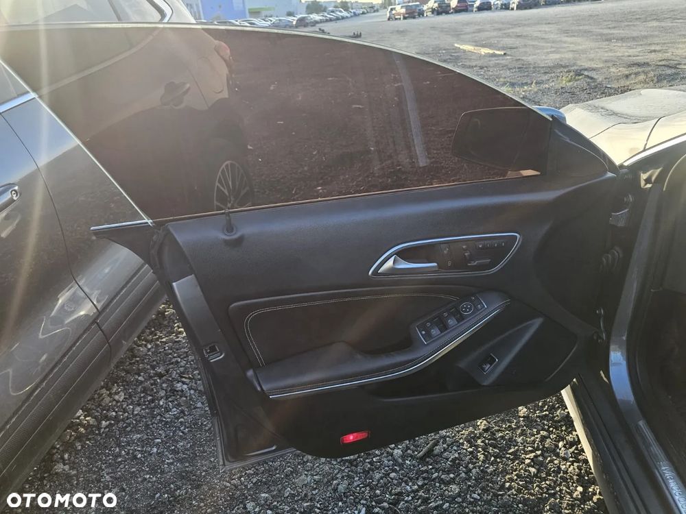 Mercedes-Benz CLA 250 Sport 4-Matic - 23