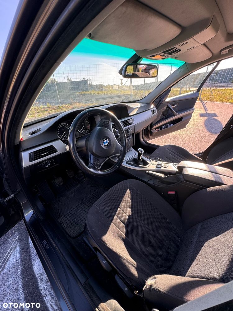 BMW Seria 3 320d - 13