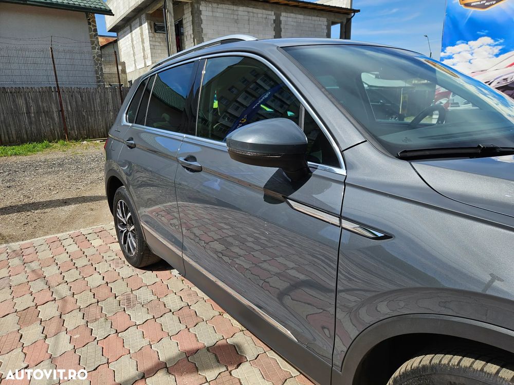 Volkswagen Tiguan 2.0 TDI DSG Life - 24