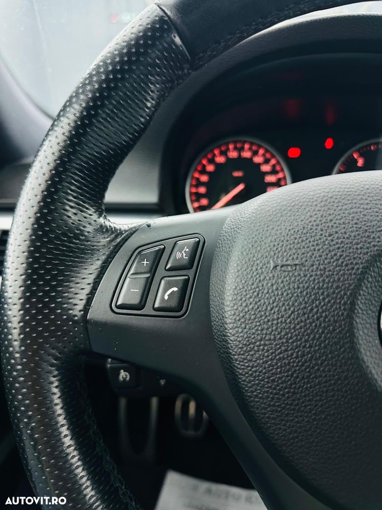 BMW Seria 3 318d Sport Line - 29