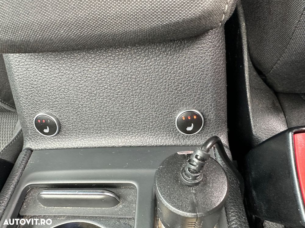 Volkswagen Golf 2.0 TDI DSG Comfortline - 10