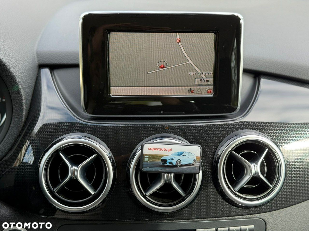 Mercedes-Benz Klasa B 180 BlueEFFICIENCY Edition Style - 27