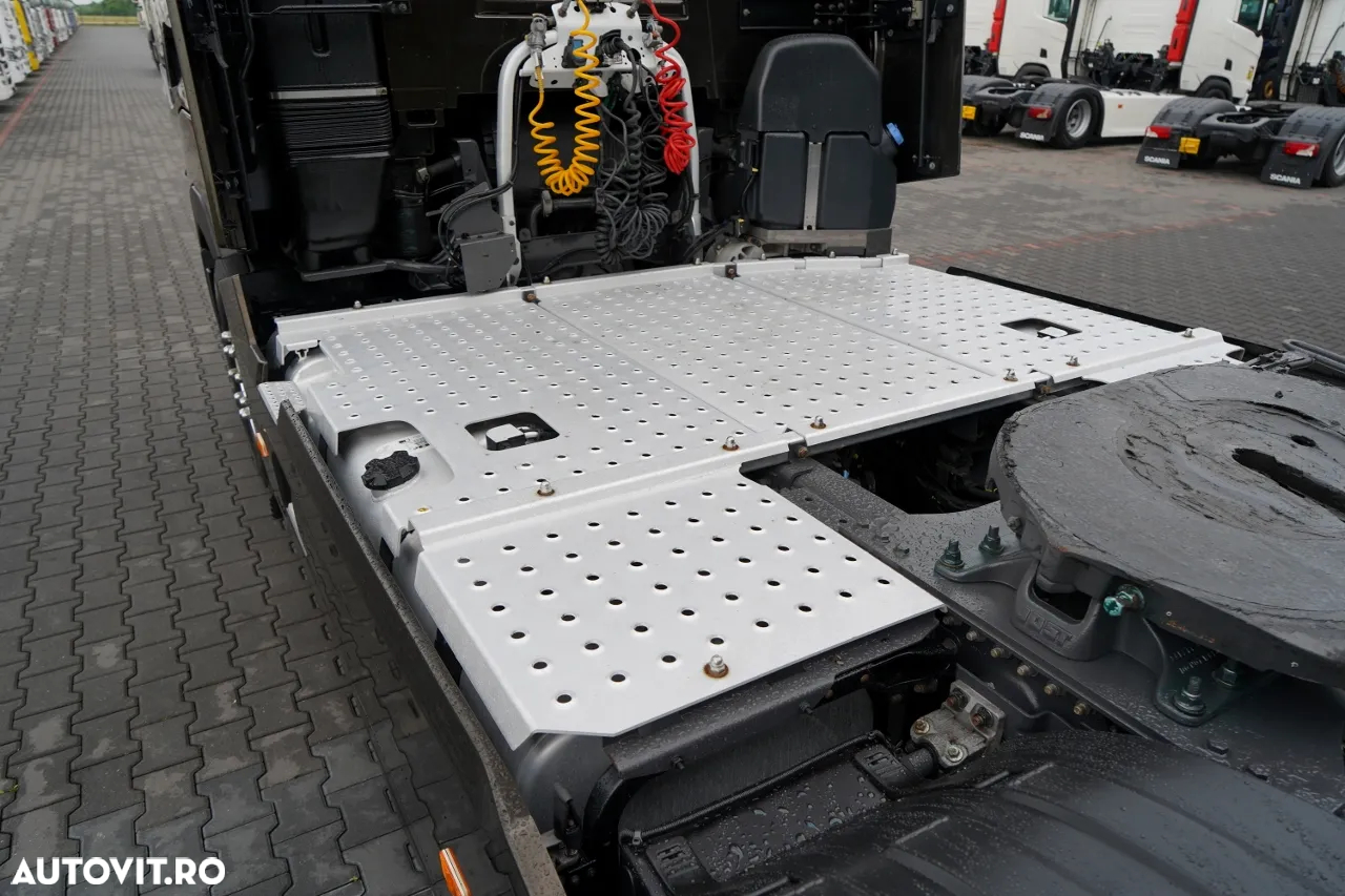 Renault T 520 / RETARDER / FULL AIRMATIC / VERSIUNE RICH / PIELE / METALICĂ / JANTE DIN ALIAJ / CONTRACT DE REPARAȚIE POST-SERVICE - 14