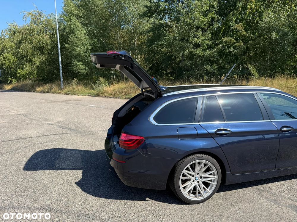 BMW Seria 5 525d Luxury Line - 40