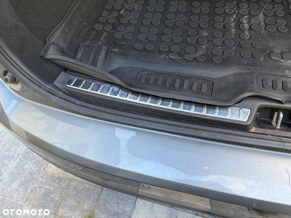 Volvo V90 D4 Momentum - 22