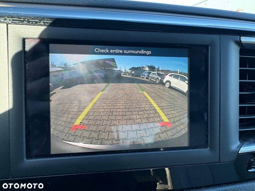 Chrysler Pacifica - 19