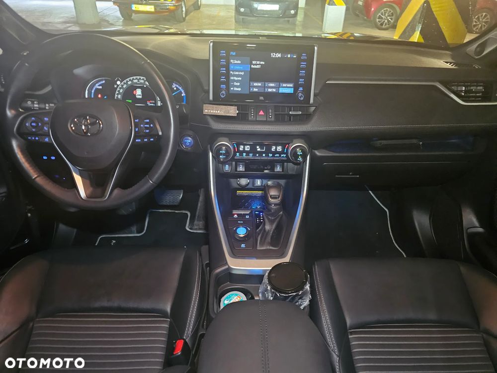 Toyota RAV4 2.5 Hybrid Black Edition by JBL 4x4 - 10