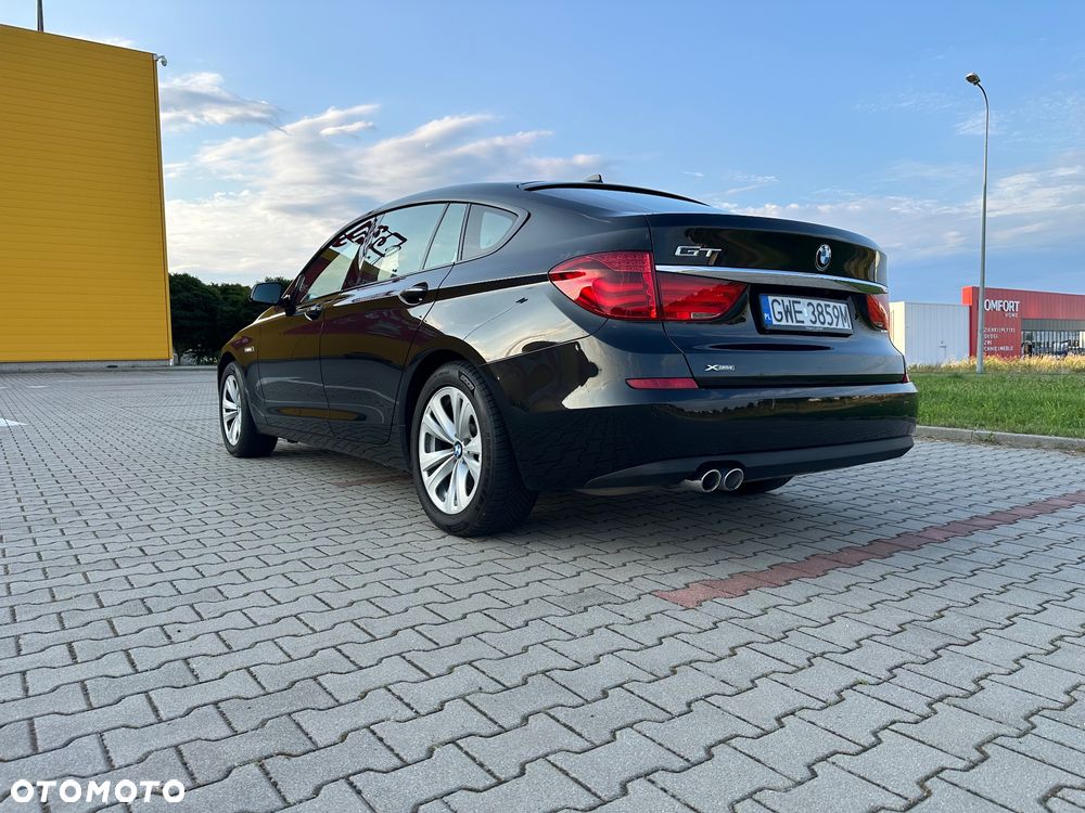 BMW 5GT - 3