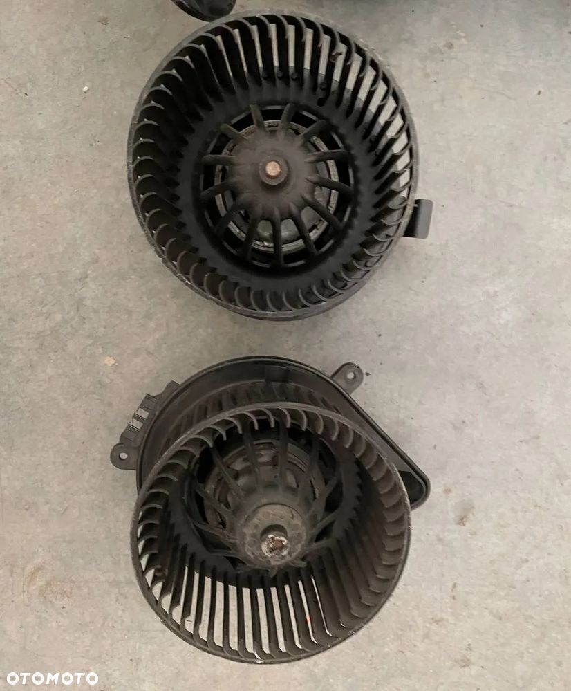 Wentylator Renault - 16