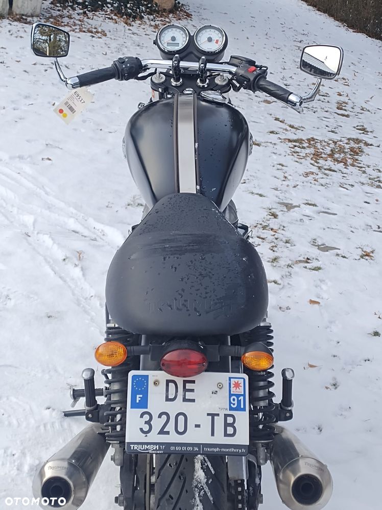 Triumph Thruxton - 13