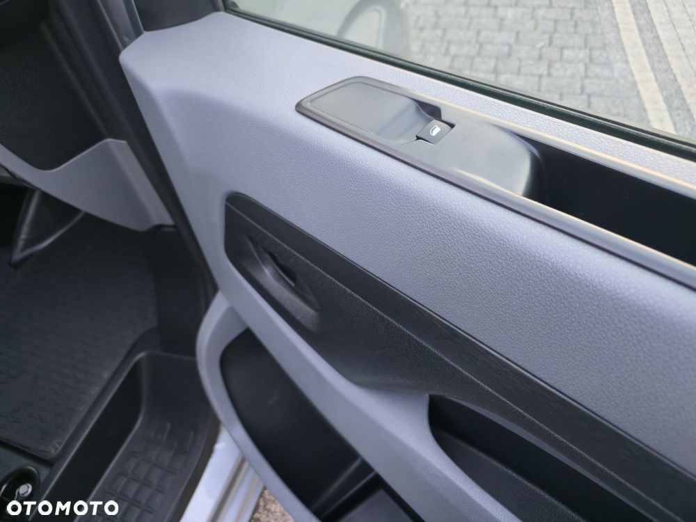 Opel Vivaro 2.0 CDTI Long 3,1t Enjoy (bryg.) - 19