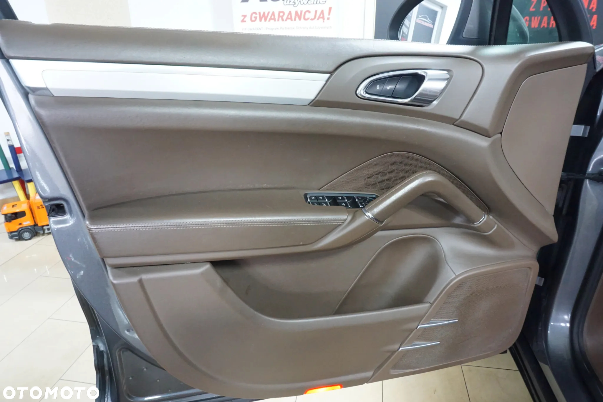 Porsche Cayenne Diesel Platinum Edition - 24