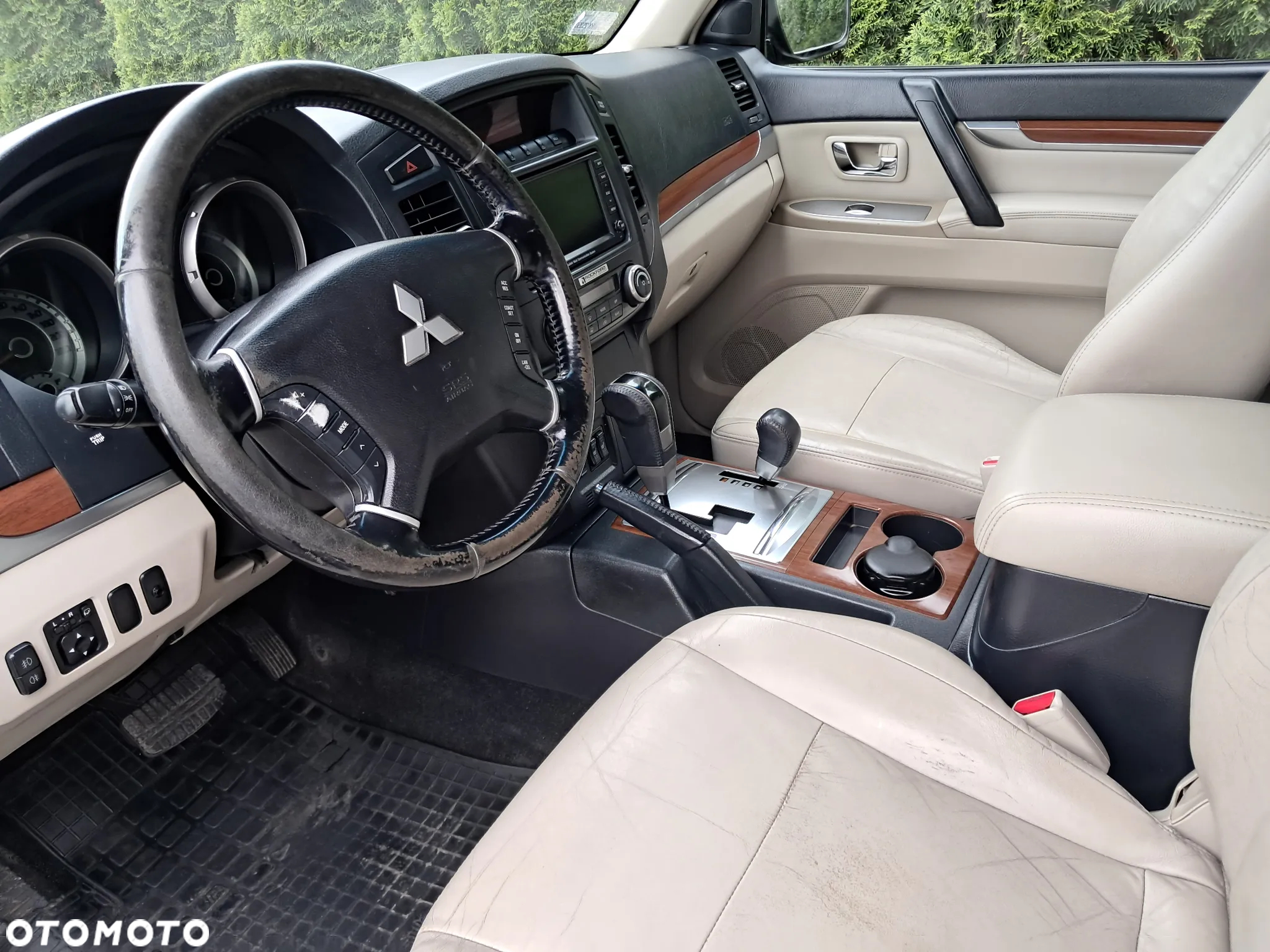 Mitsubishi Pajero 3.2 DID Alpine Edition - 17