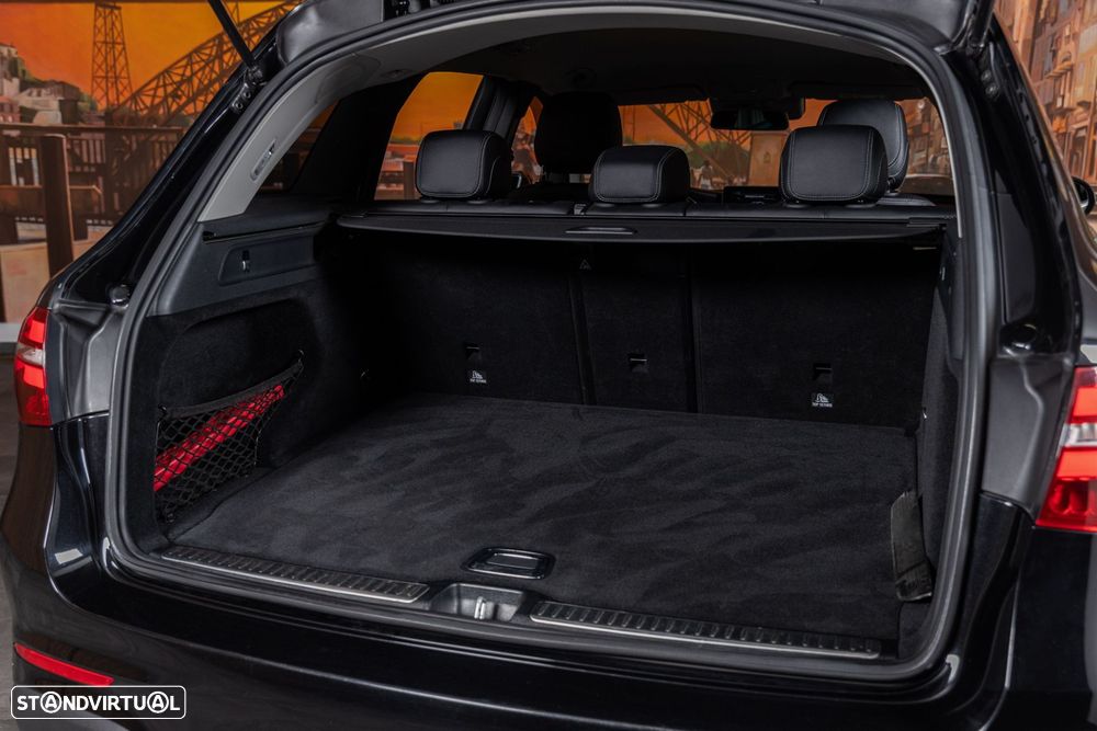 Mercedes-Benz GLC 250 d AMG Line 4-Matic - 24