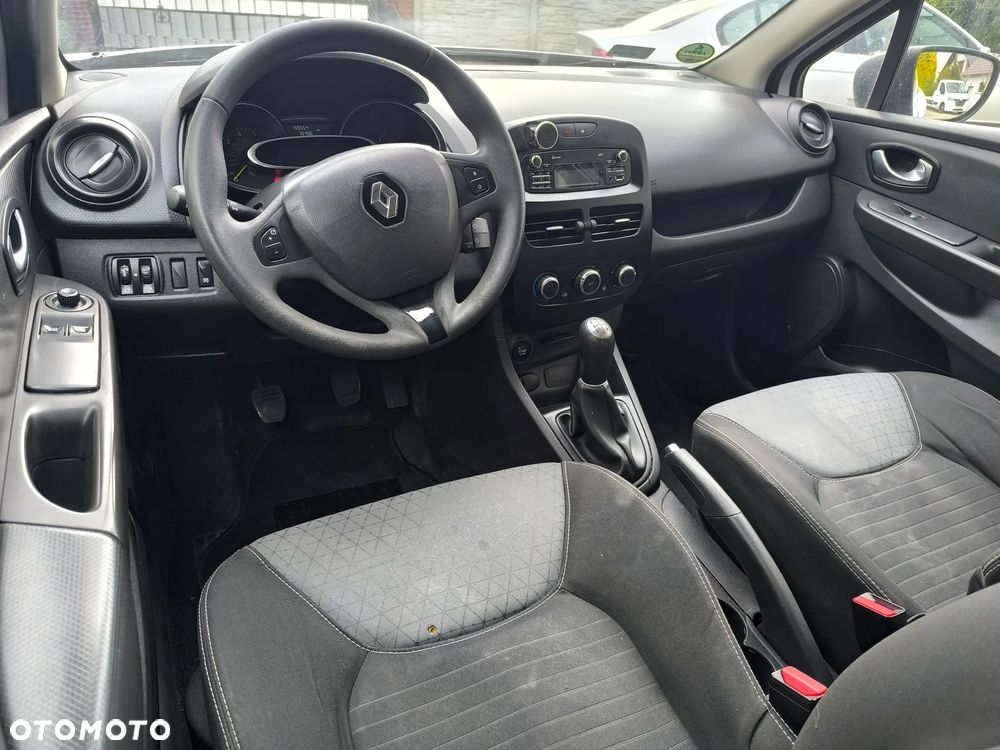 Renault Clio - 8