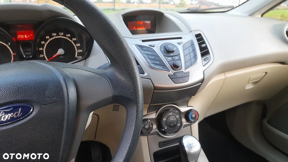 Ford Fiesta - 26