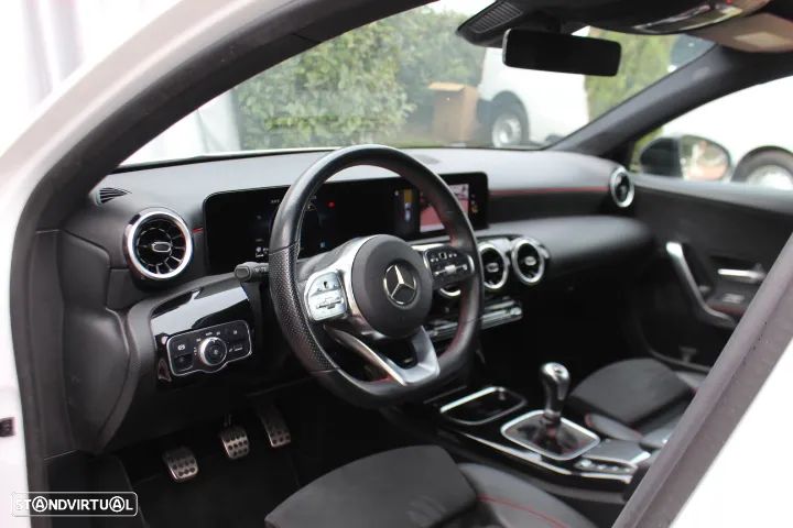 Mercedes-Benz A 180 d AMG Line - 33