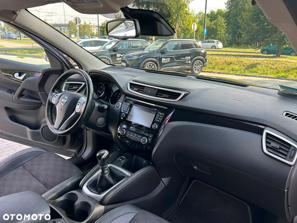 Nissan Qashqai 1.6 DCi 4x4 Tekna - 13