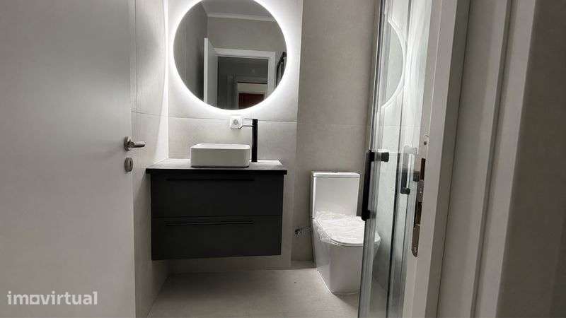 Apartamento T2 proximo a estação de comboio de queluz - Grande imagem: 2/12